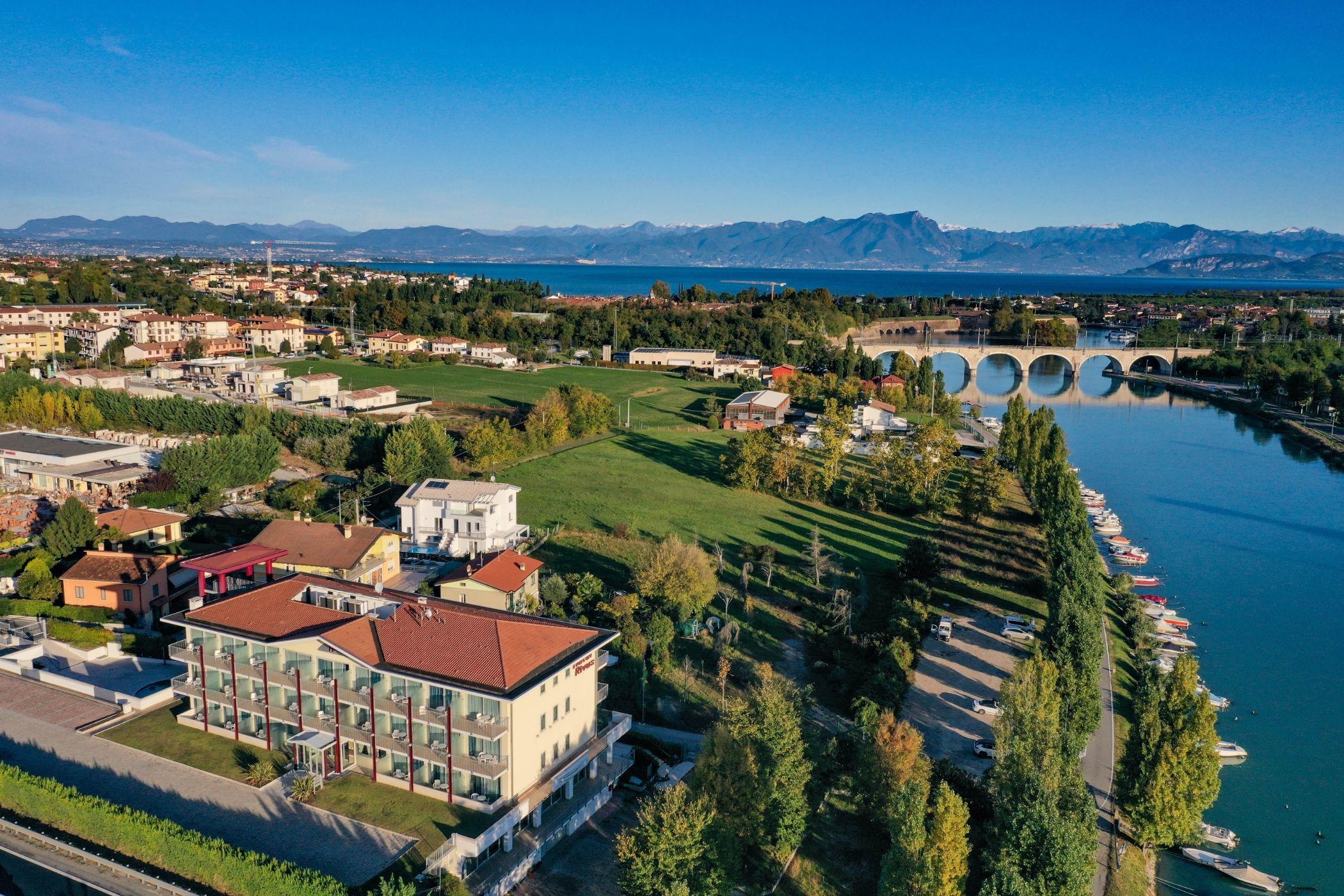 Hotel Rivus Peschiera del Garda Exterior foto